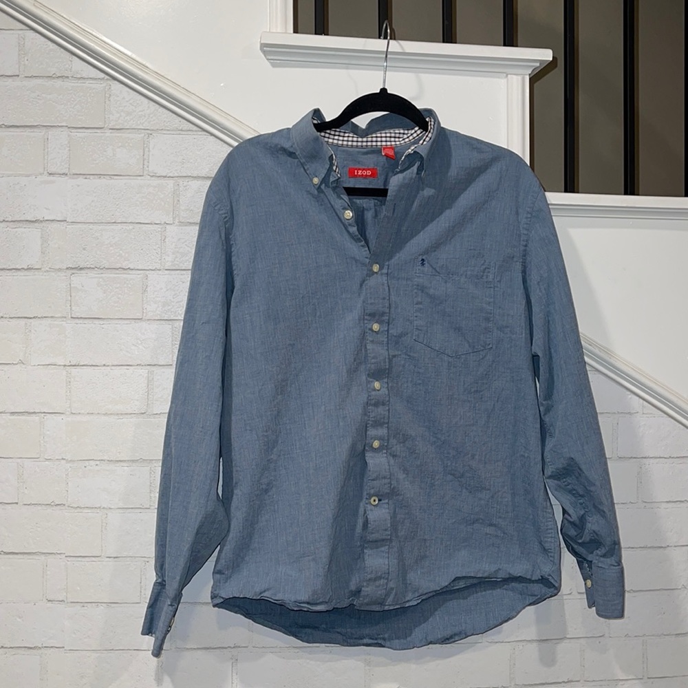 Izod Men’s Medium Button Down